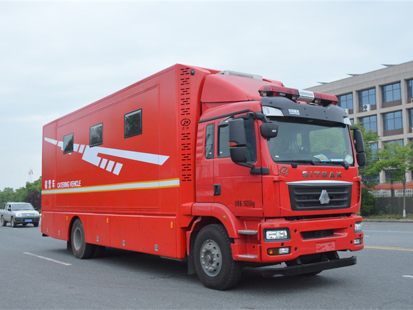 后勤保障宿營車