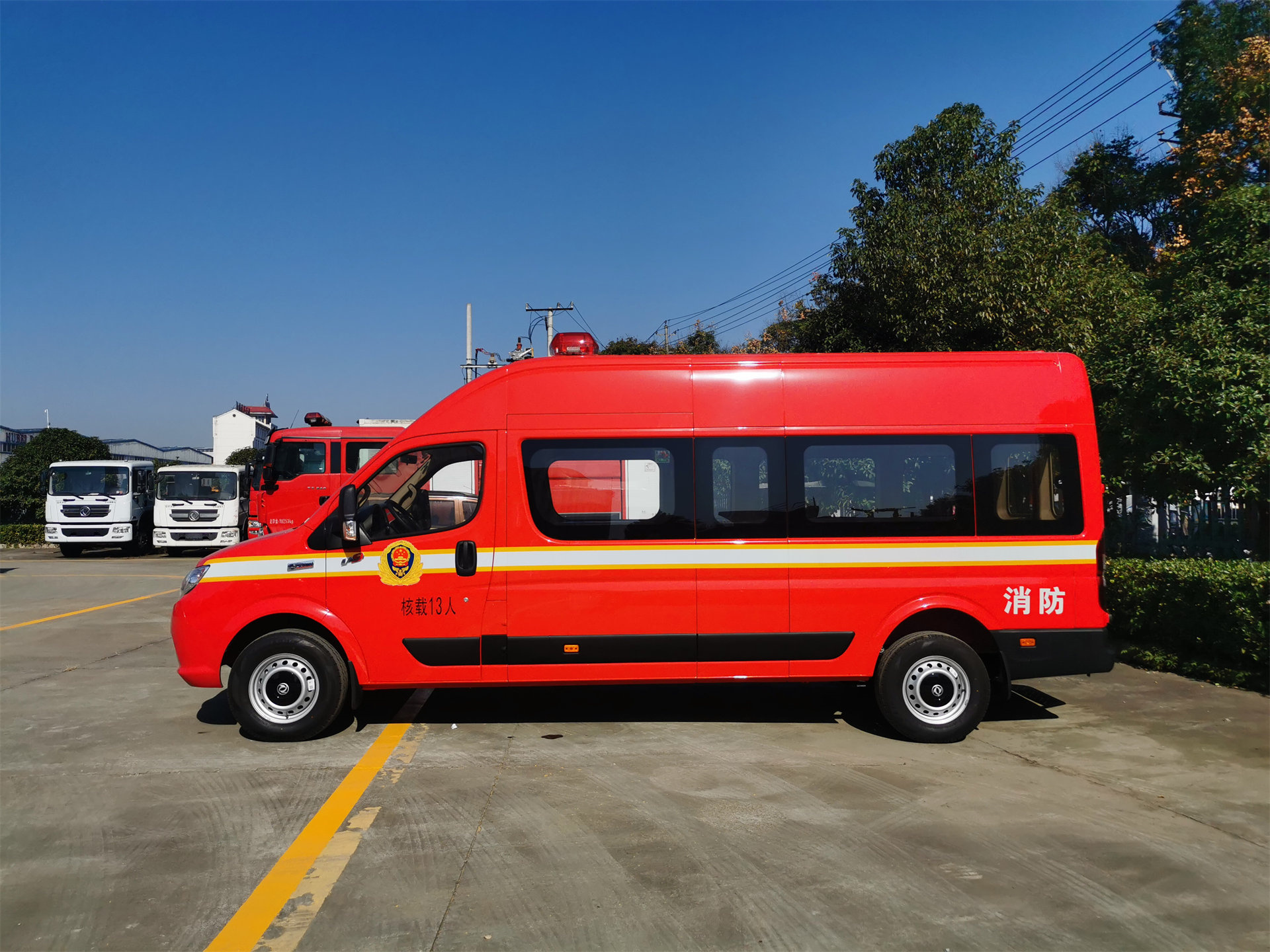 東風御風15座運兵車